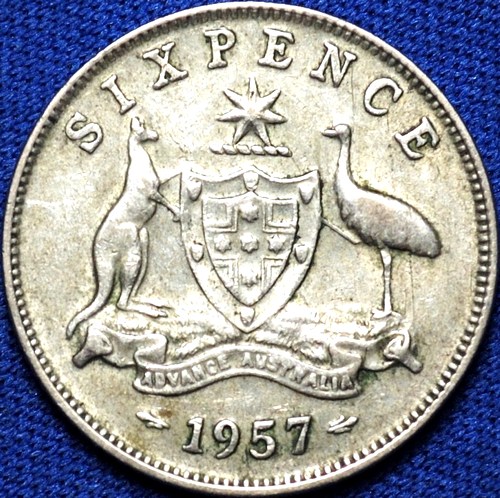 1957 Australian Sixpence, 'average circulated' - Click Image to Close