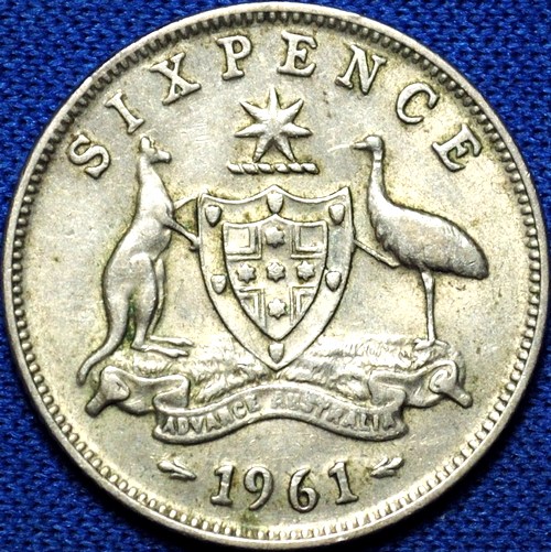 1961 Australian Sixpence, 'average circulated' - Click Image to Close